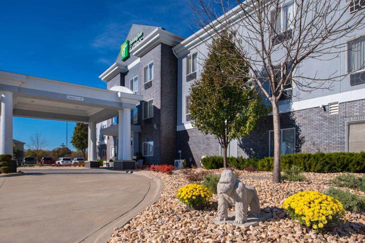 Holiday Inn Express & Suites Pittsburg By Ihg Ngoại thất bức ảnh