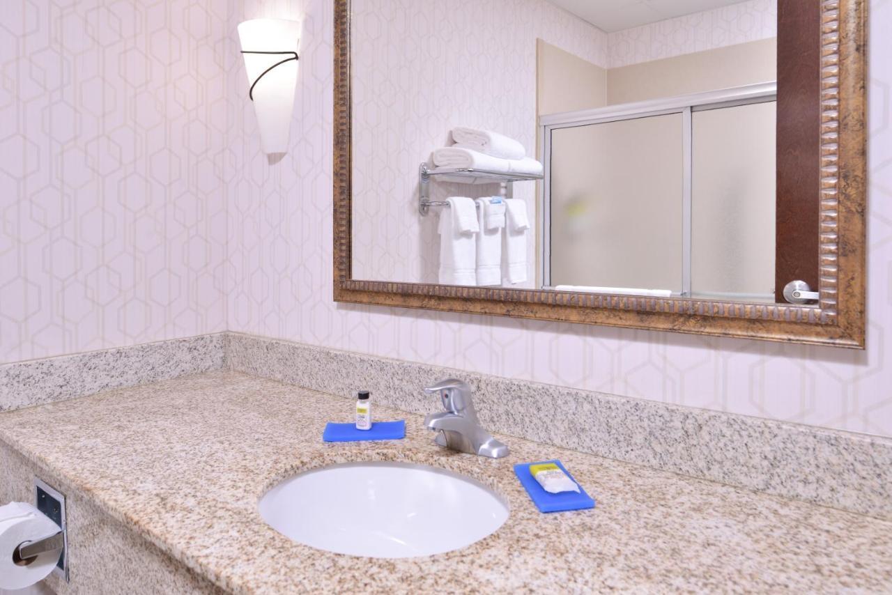 Holiday Inn Express & Suites Pittsburg By Ihg Ngoại thất bức ảnh
