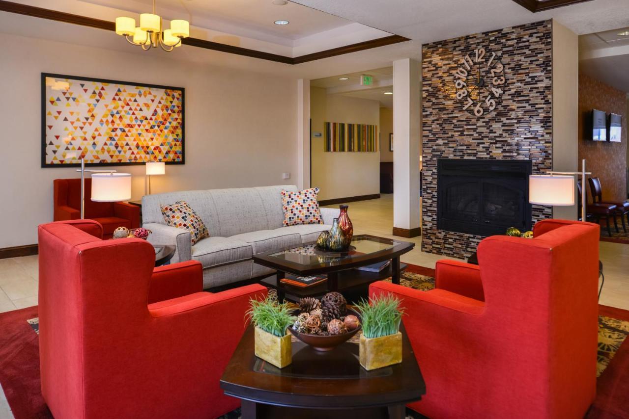 Holiday Inn Express & Suites Pittsburg By Ihg Ngoại thất bức ảnh