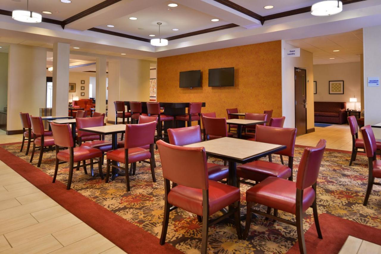 Holiday Inn Express & Suites Pittsburg By Ihg Ngoại thất bức ảnh
