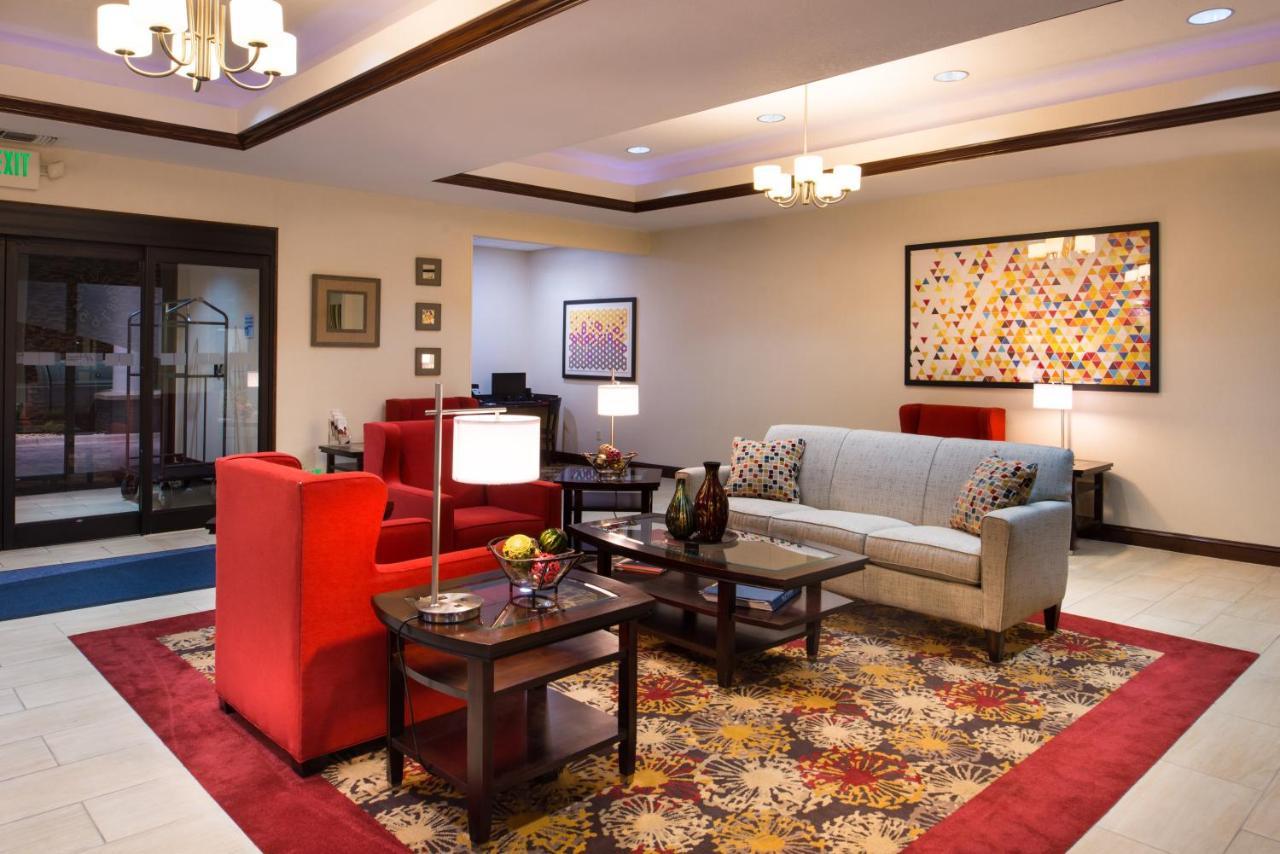 Holiday Inn Express & Suites Pittsburg By Ihg Ngoại thất bức ảnh