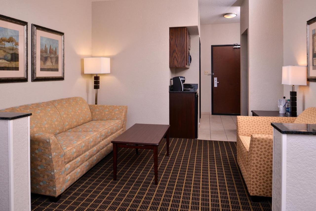 Holiday Inn Express & Suites Pittsburg By Ihg Ngoại thất bức ảnh