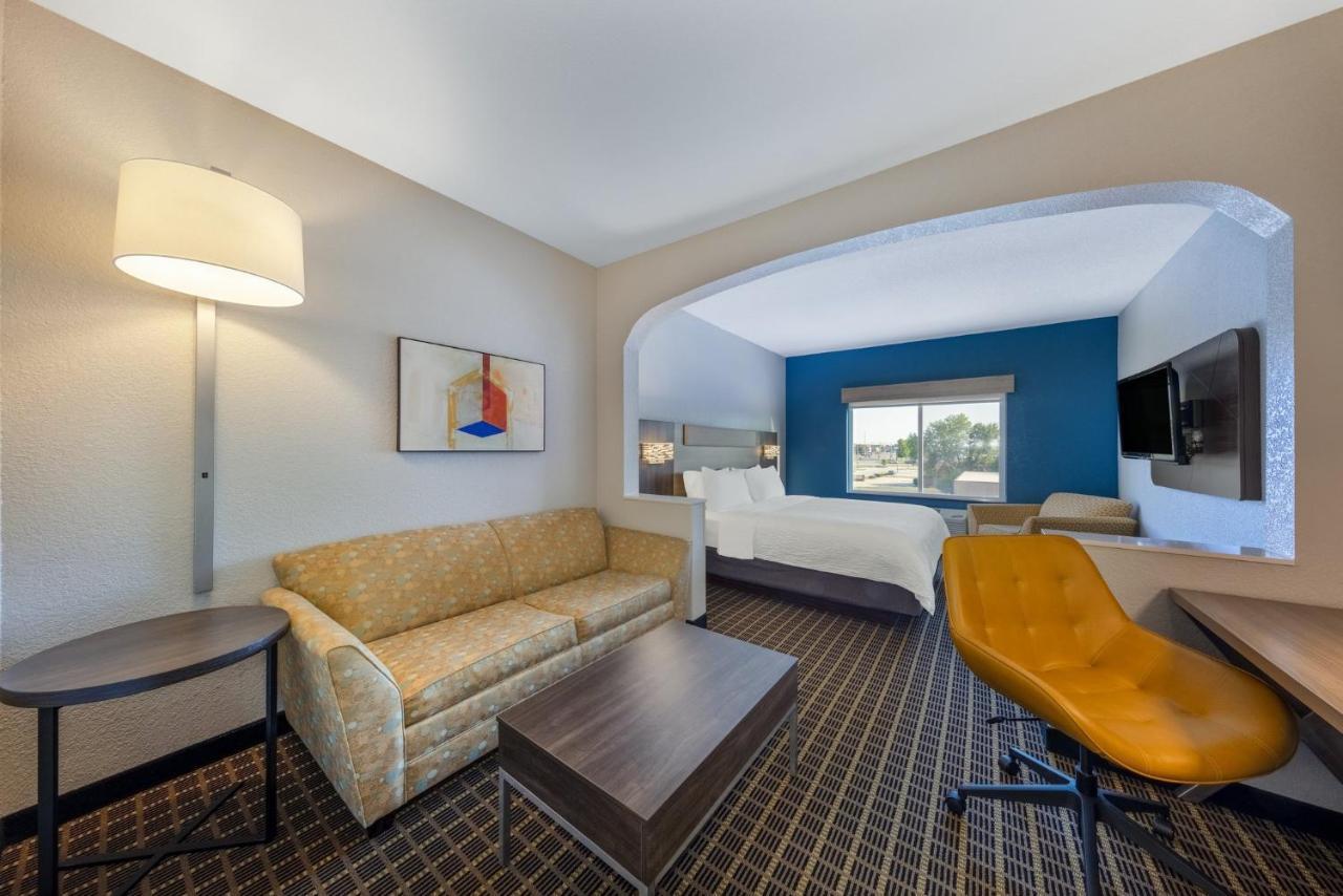 Holiday Inn Express & Suites Pittsburg By Ihg Ngoại thất bức ảnh